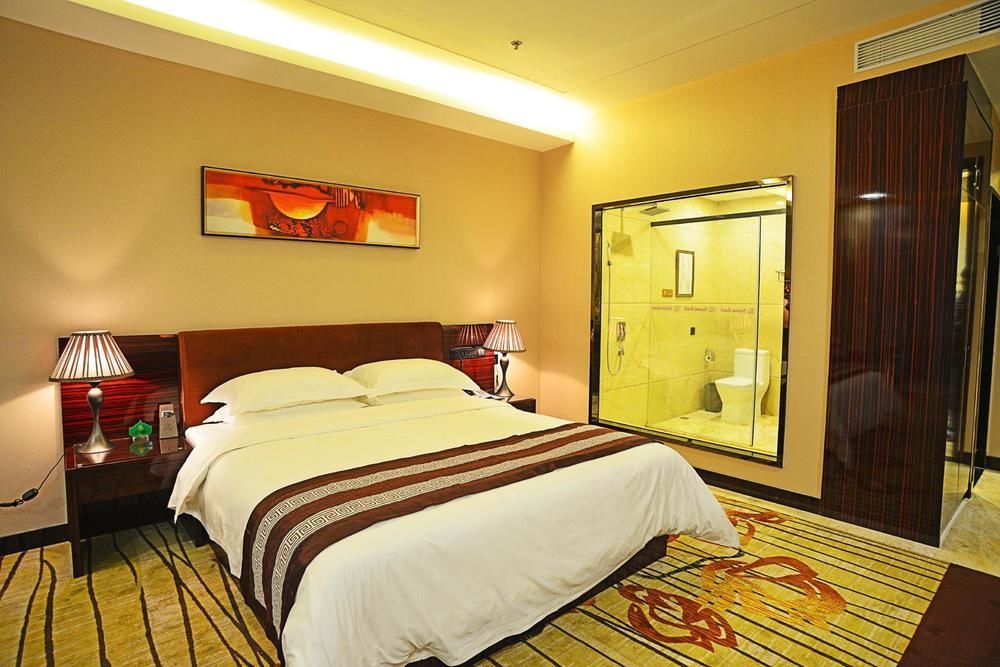 Liang Fan Holiday Inn Guangzhou Exterior photo